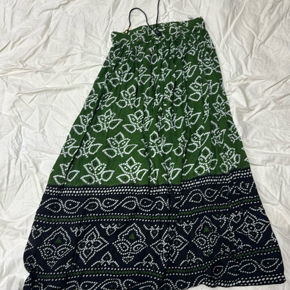 Women’s skirt - Picture 1 of 2